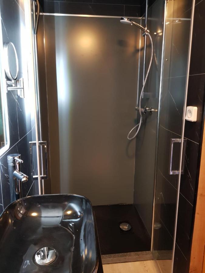 Chalets Lavaux Pouzol Eksteriør billede